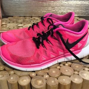 Nike Free Running Shoes - Pink